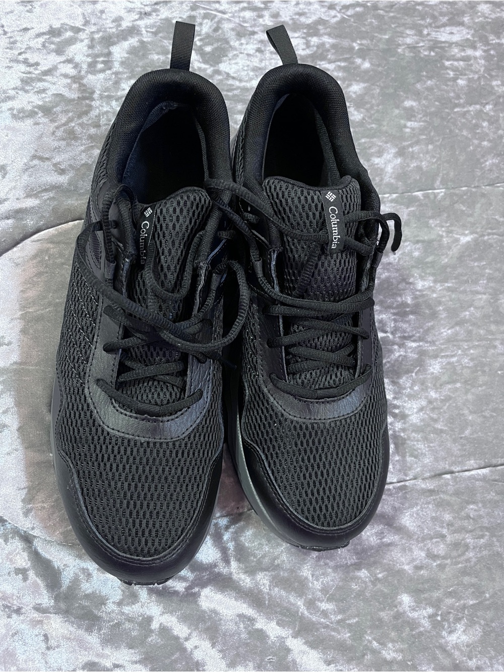 Columbia Men's Black Mesh Athletic Walking Sneakers